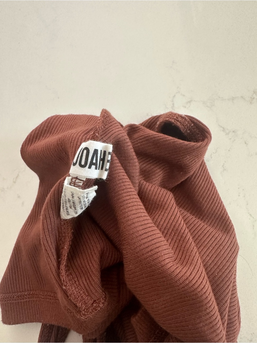 JOAH BROWN Cropped One-Shoulder Knit Tank Top - Picture 2 of 2